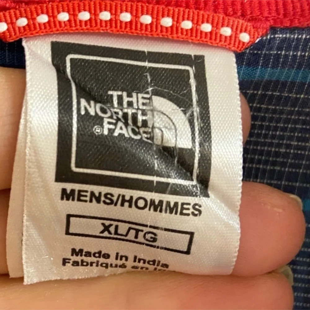 The north face men’s plaid double breasted button up shirt casual. XL‎